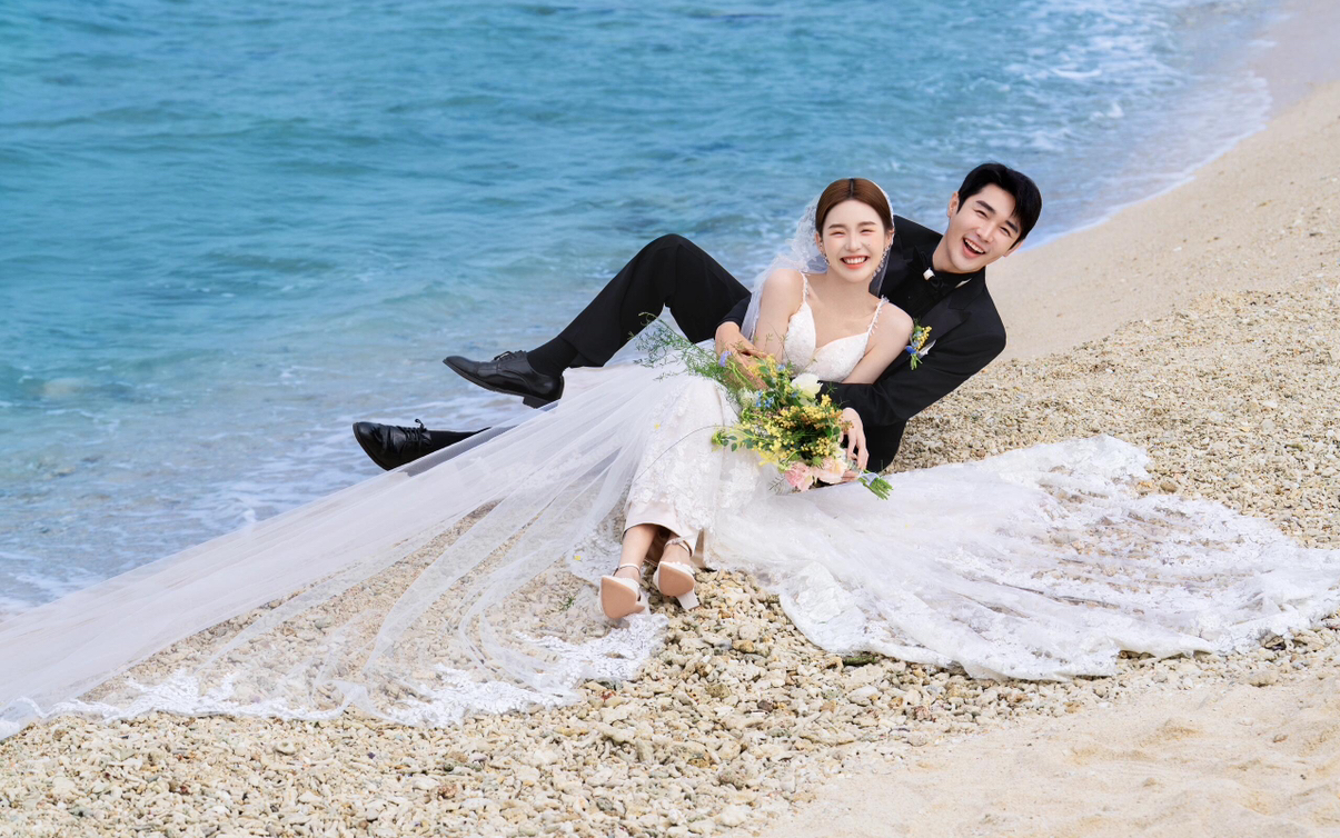 电影感三亚礁石婚纱照