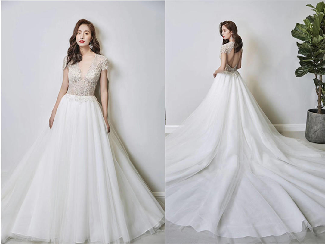 【超值套餐】新款长拖主纱+任选秀禾+礼服+伴娘服