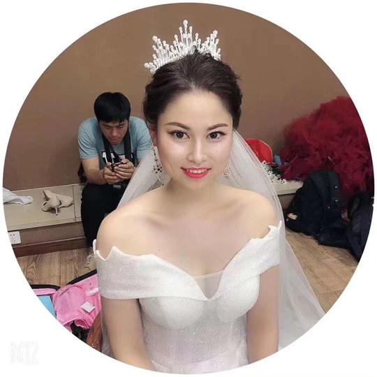首席化妆师妆前妆后对比效果