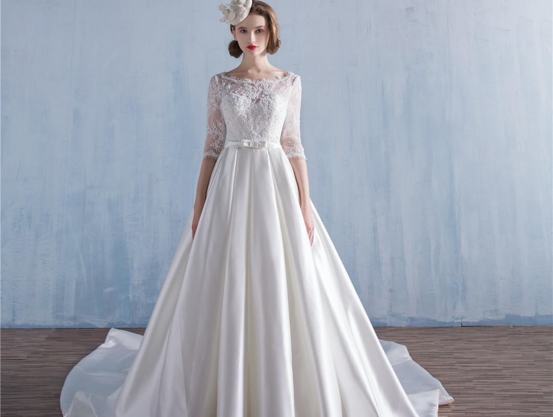 超值5件+资深全天跟妆（主纱+敬酒+秀禾+2伴）