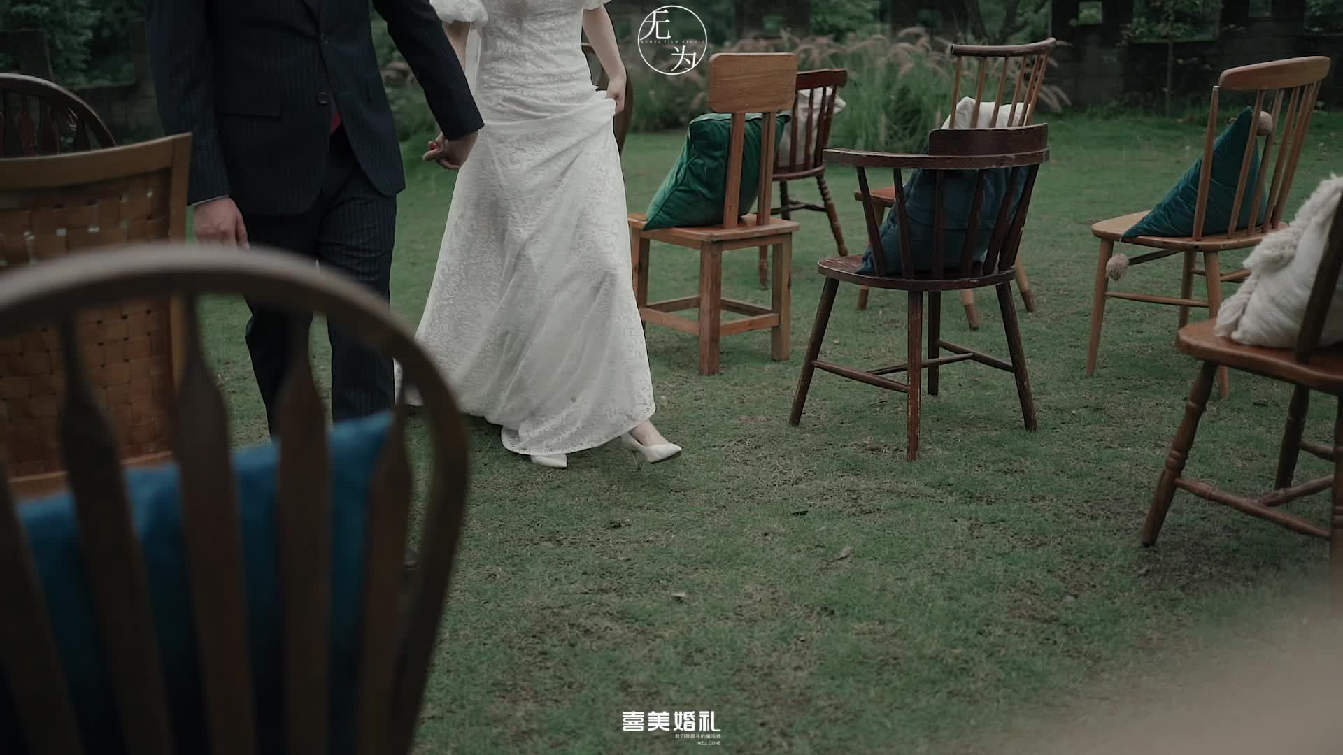 我还是喜欢你，像风走了八千里，不问归期。