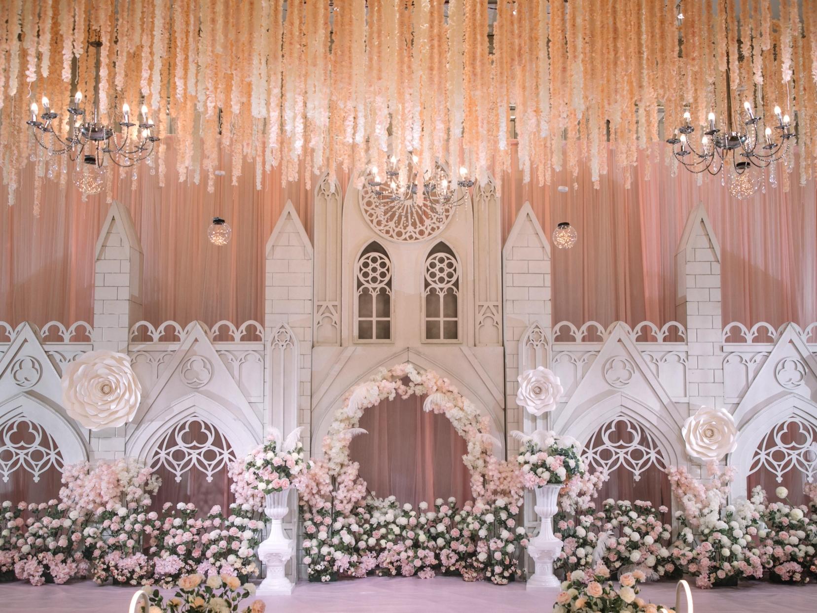 WE我们婚礼策划《粉色梦幻城堡》系列