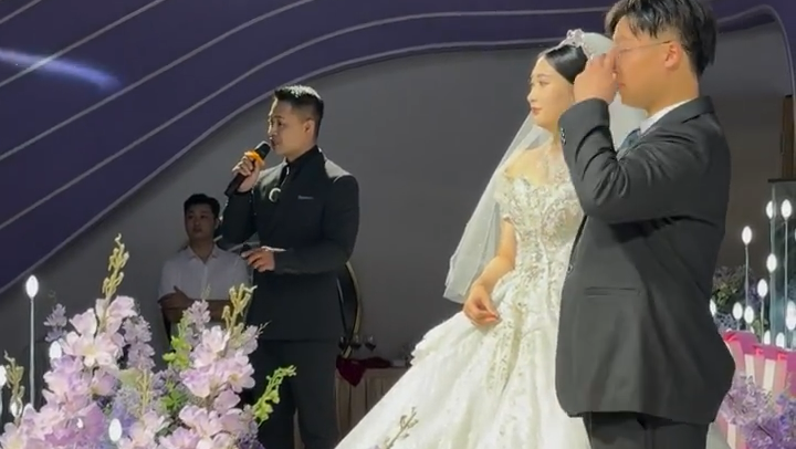 有趣的婚礼入场