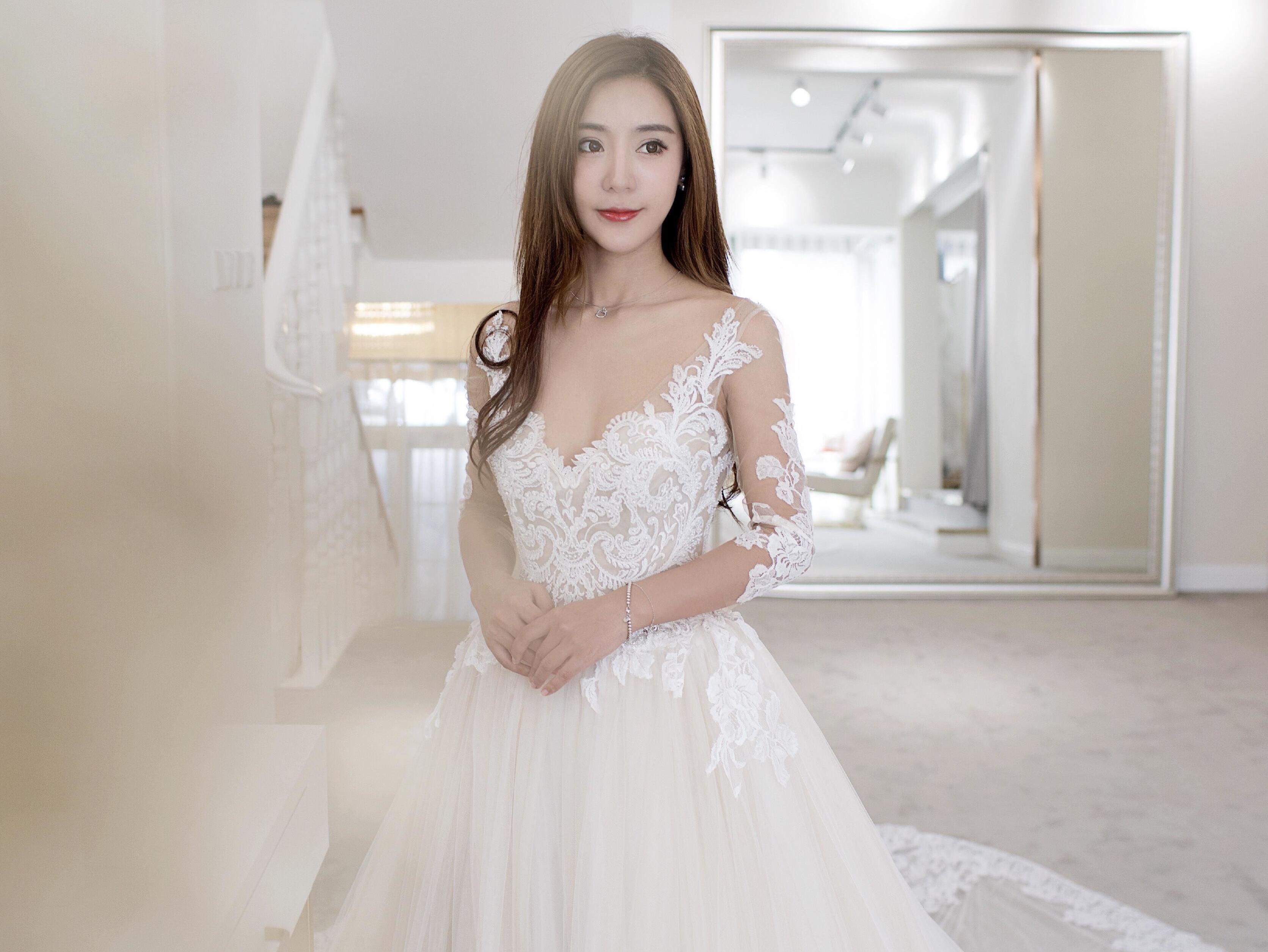 【限时特惠】超值婚纱套餐＋跟妆优选跟妆套系