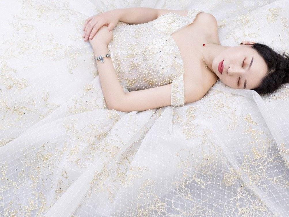 新娘化妆早妆 含婚服 婚纱 秀禾 礼服任选一