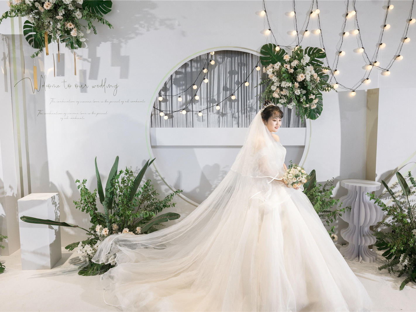 极简流行趋势/白绿婚礼策划实例