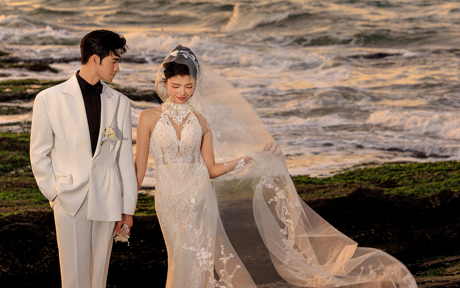 備婚收藏｜礁石海景婚紗照滿是電影感