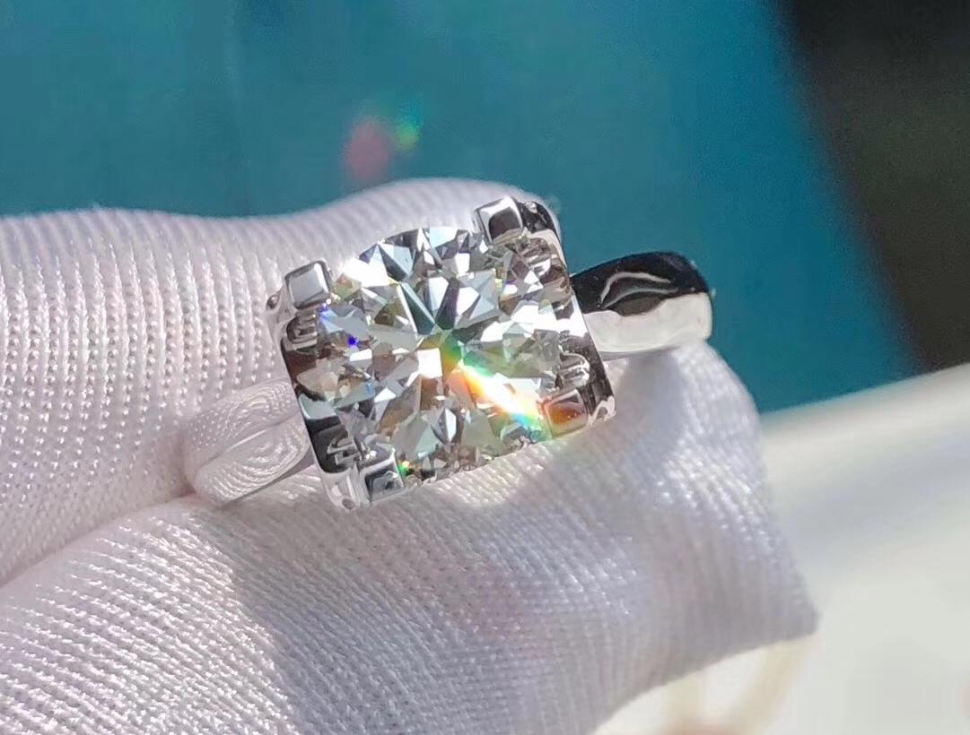 「时匠珠宝」钻戒 时尚小奢华四爪戒托款