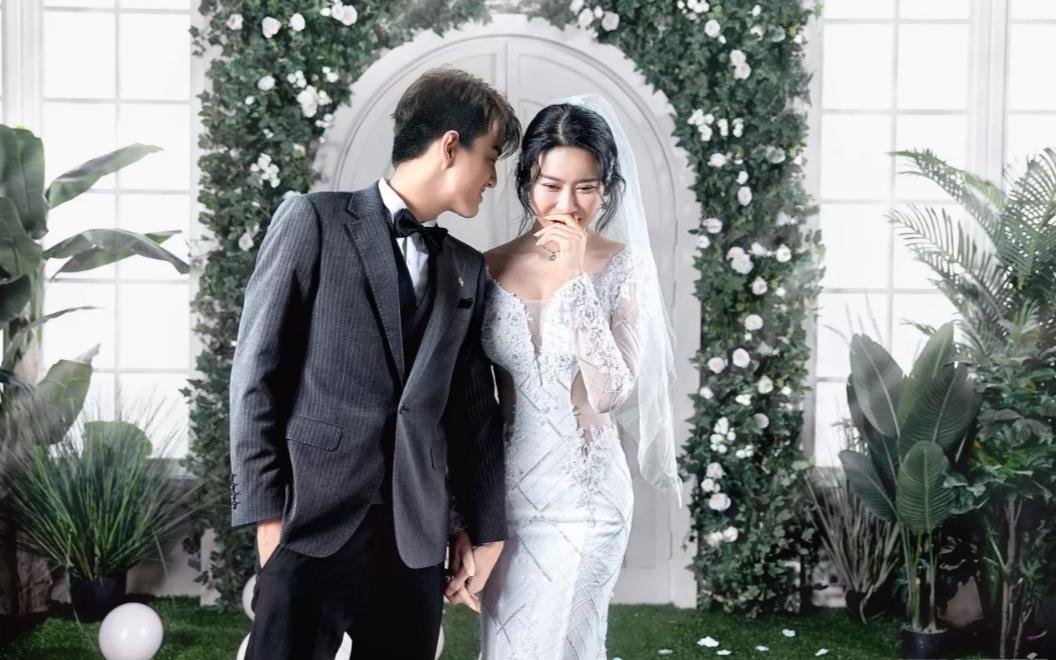 【惊爆！！！】优雅浪漫大胆镂空婚纱