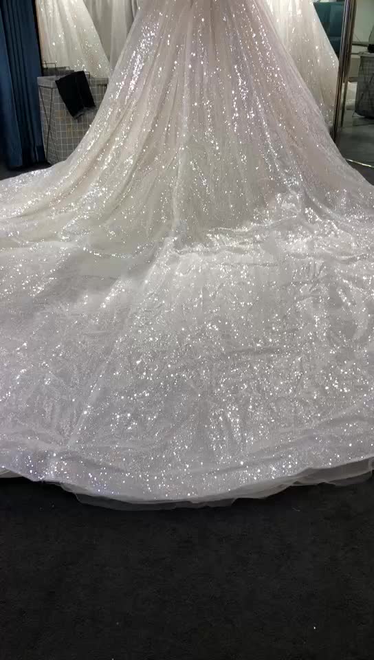 高级定制系列:秀禾+拖尾婚纱+敬酒服+总监跟妆