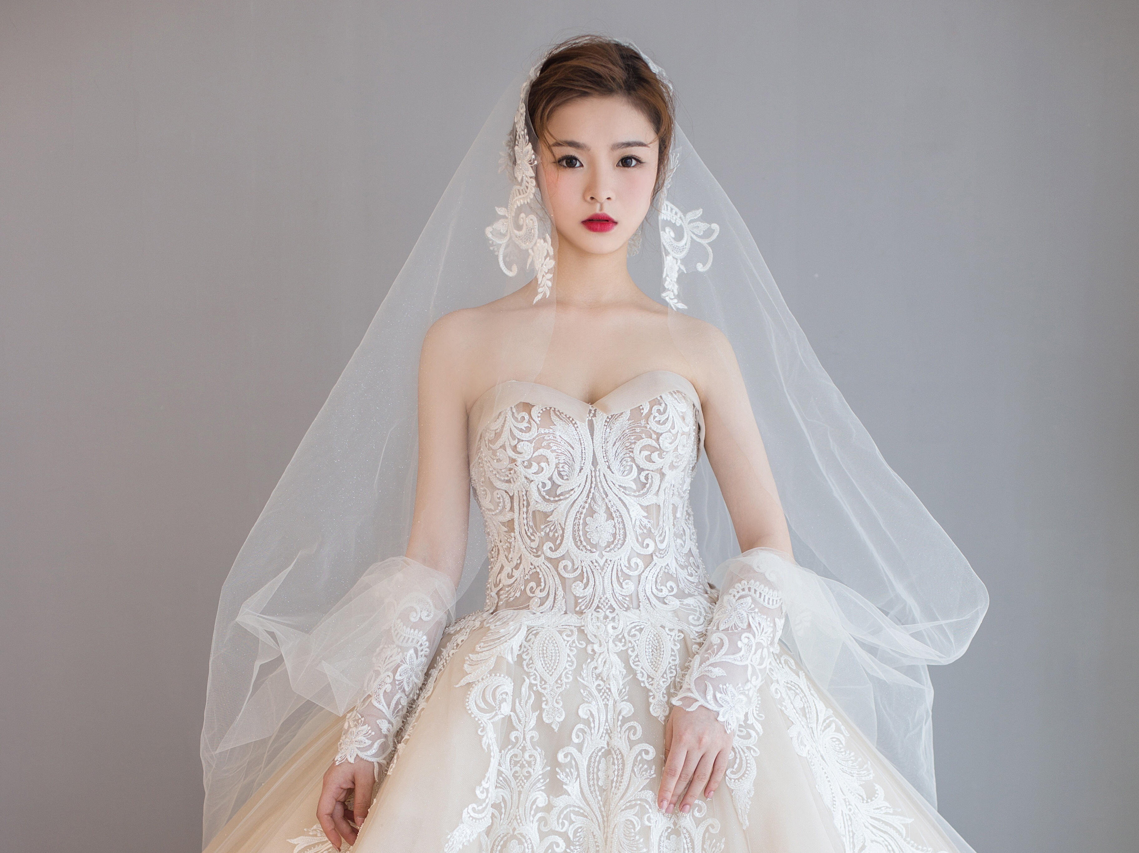 【达令】品牌设计师款主纱+秀禾+高定礼服三件套