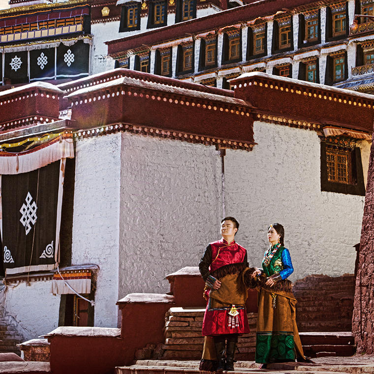 爱的信仰《甘丹寺》+市区+服装任选 婚纱旅拍