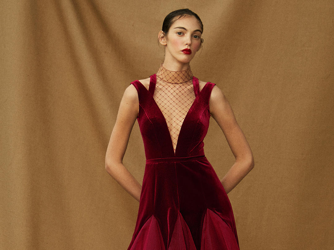 时尚红礼服18秋冬新品上市