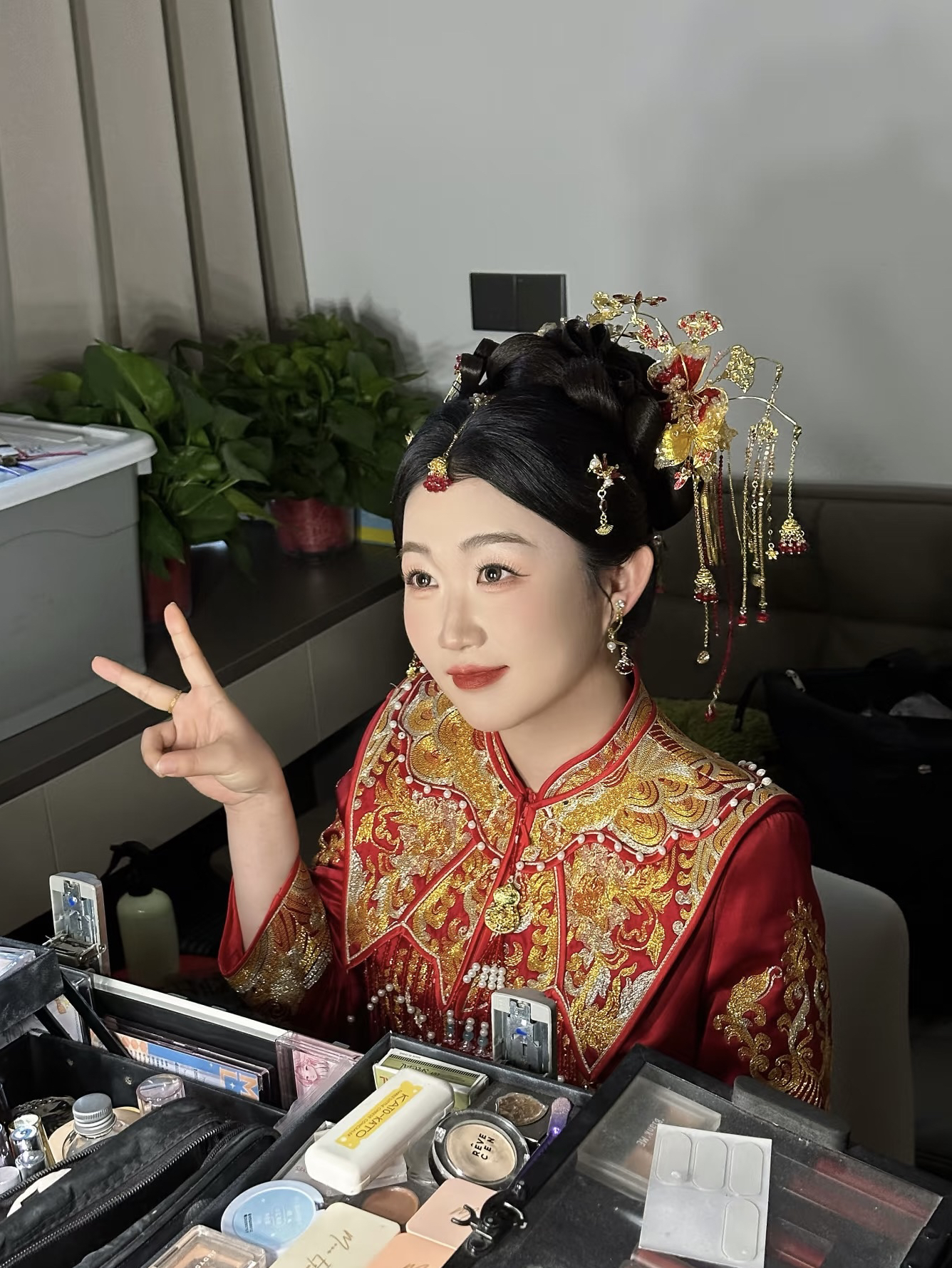 1719婚纱｜超减龄新娘出门秀和造型