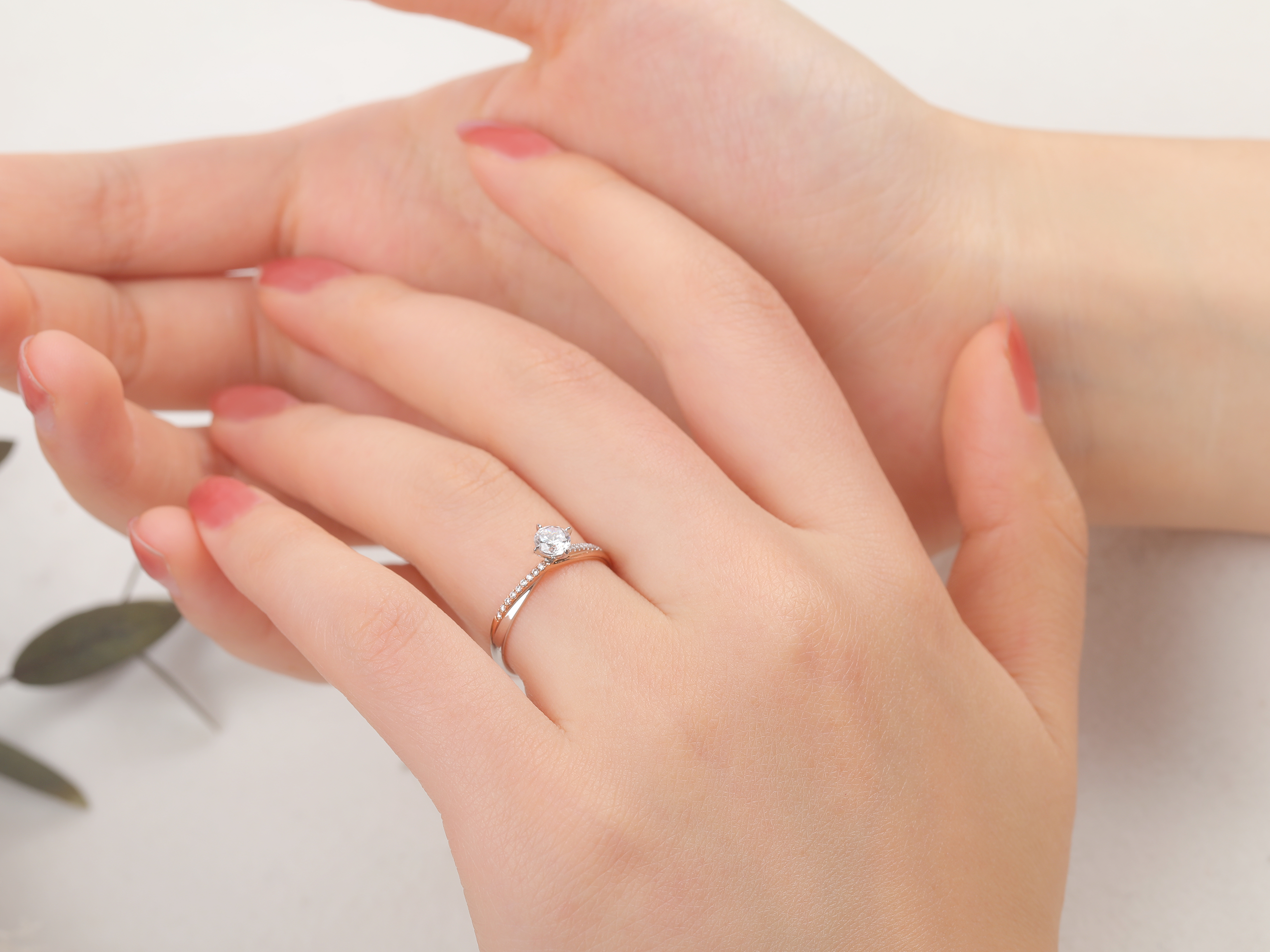 赫尔比斯婚戒设计.限定极简款钻戒定制“双生”