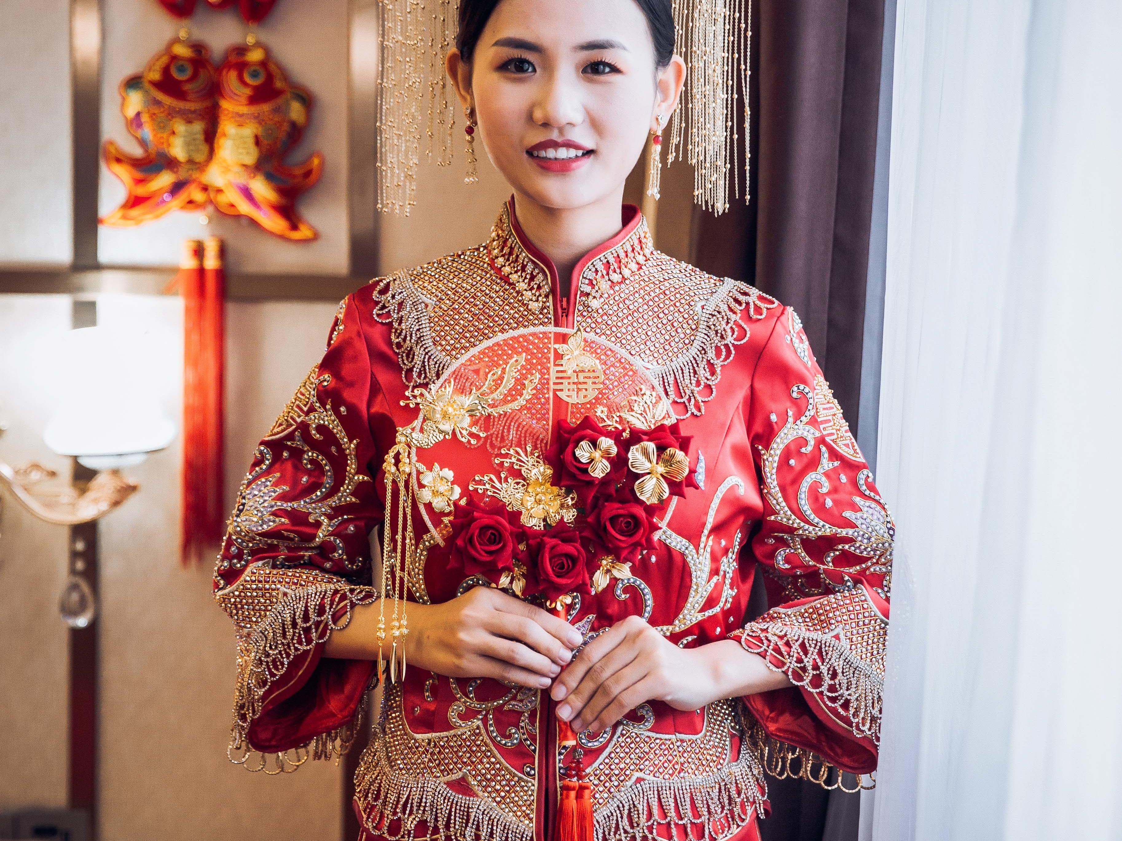 【晓晓美妆】高端百变新娘妆面发型3-4个送亲友妆