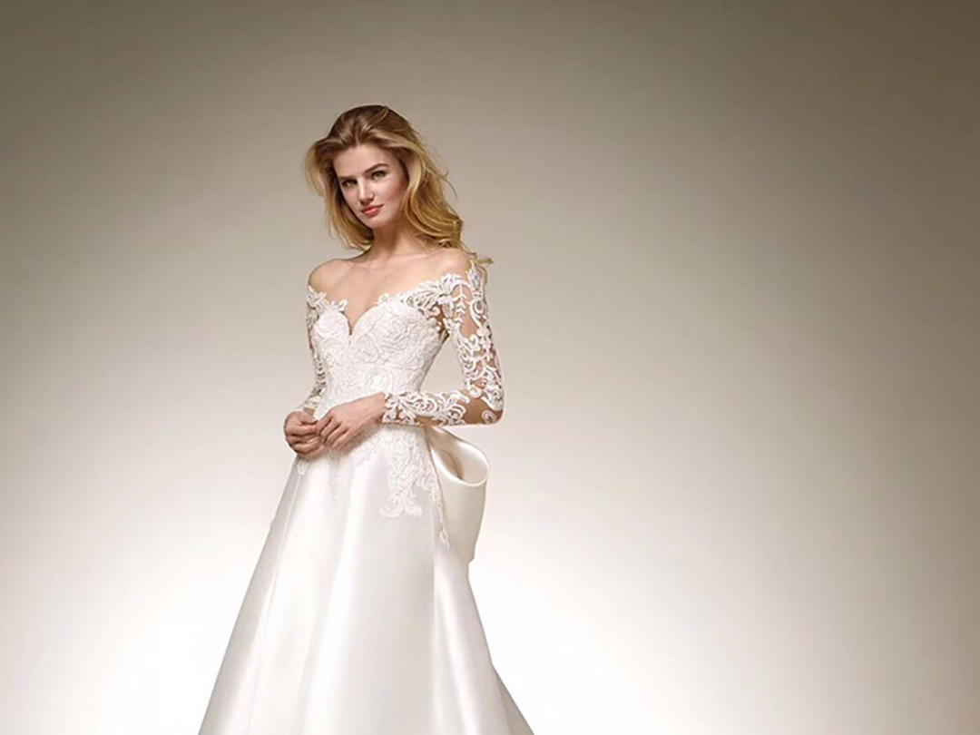 【美美人气婚纱套餐】仪式主纱+出门纱或中式+礼服