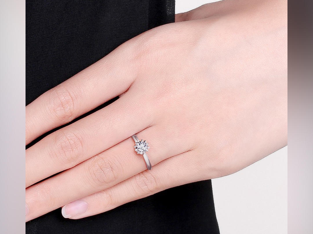 【真爱钻戒】1克拉效果/六爪镶嵌/正品18k金