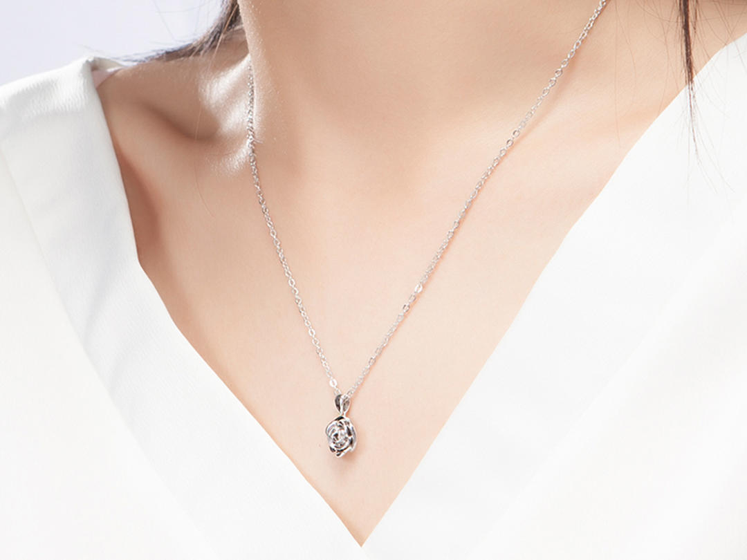 pt950铂金玫瑰花款吊坠