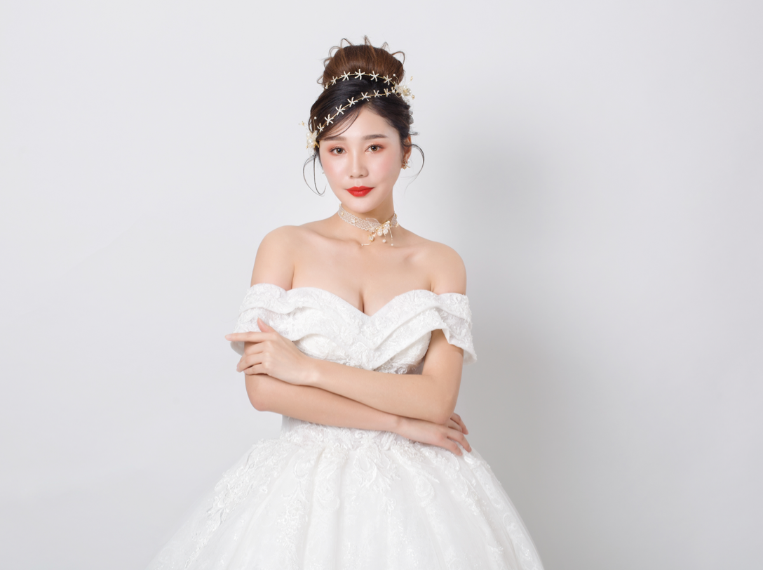 薇町婚纱高定精品婚纱礼服套系   新娘必选