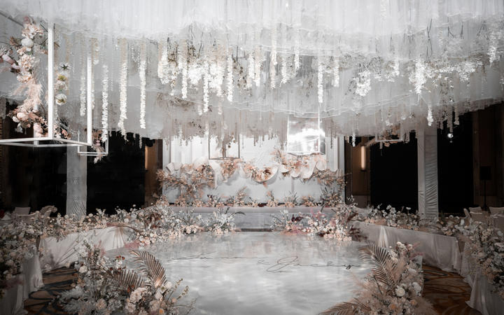 【爱度婚礼】极简风格泰式简洁婚礼|轻奢婚礼布置