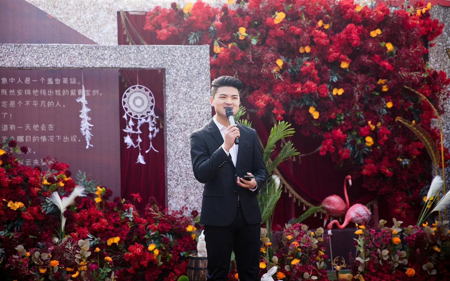 [人气好评]听一听从校服到婚纱的故事吧。--志理