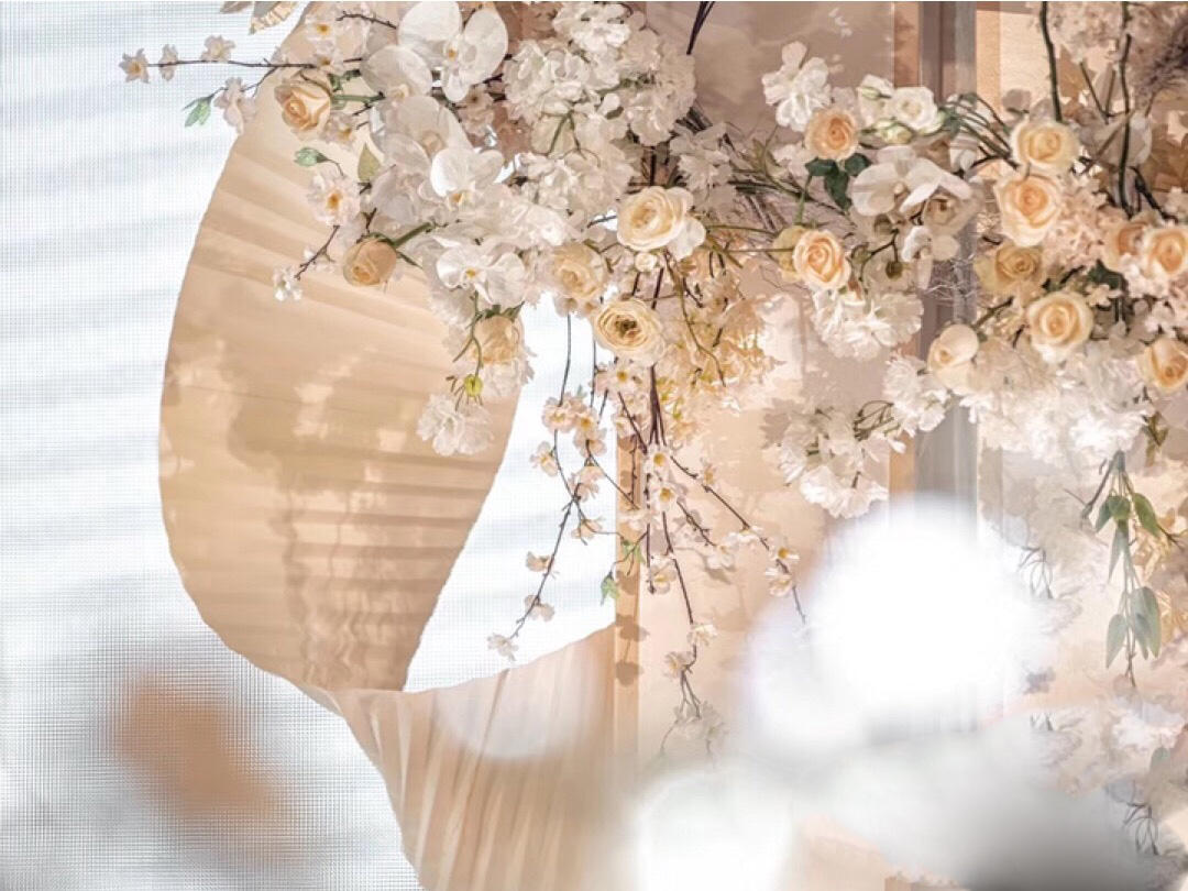 香槟色西式简约大方婚礼布置