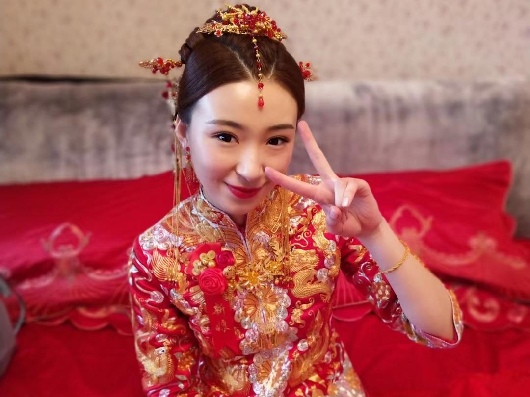 凯瑟琳婚纱礼服化妆造型总监老师 全程跟妆