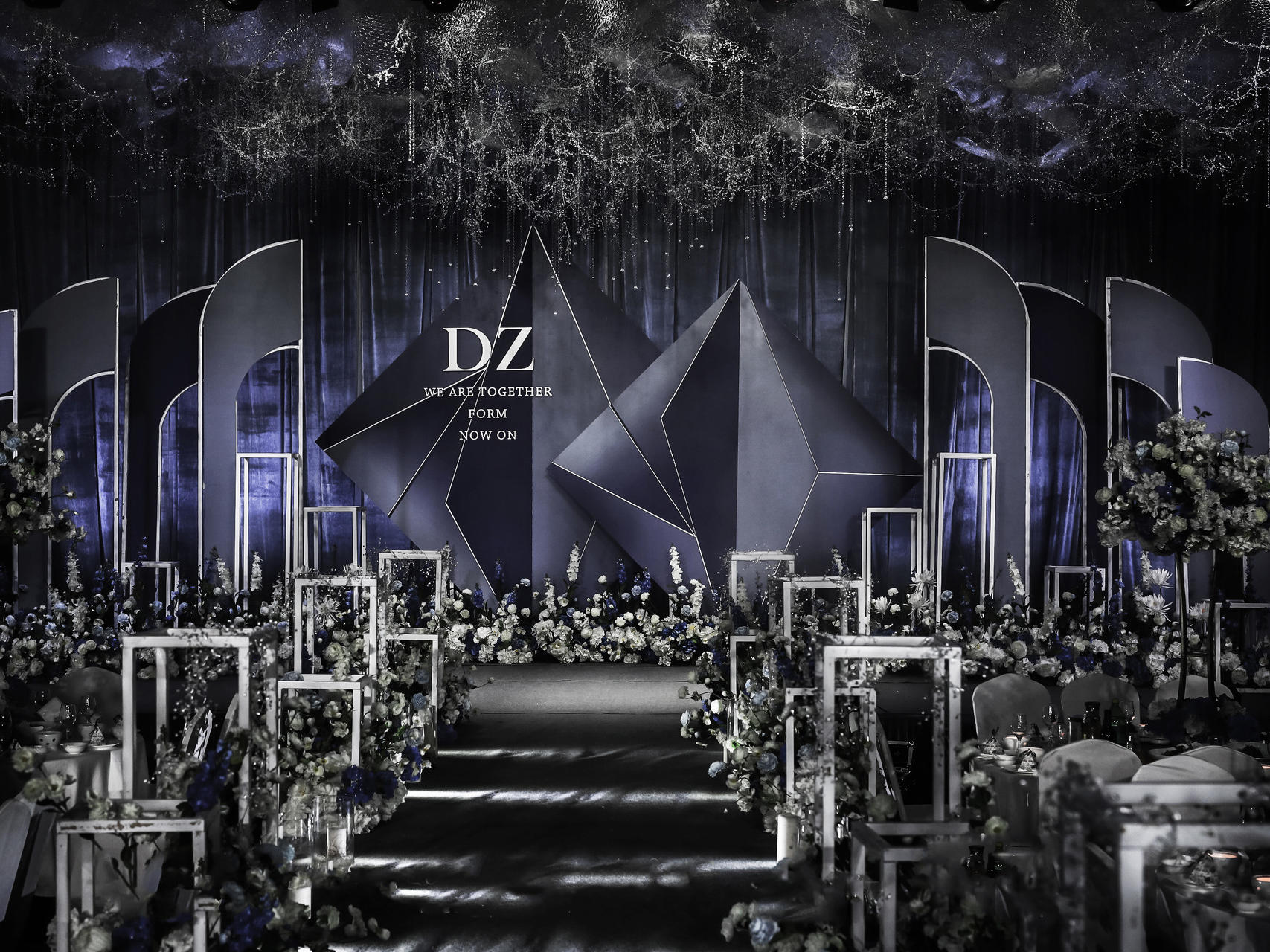 《轻奢灰 》      主题婚礼套餐