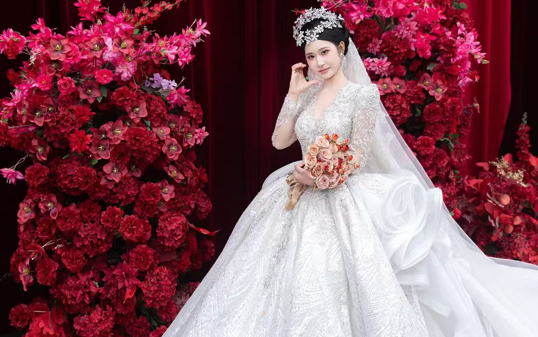 红色系婚礼策划设计