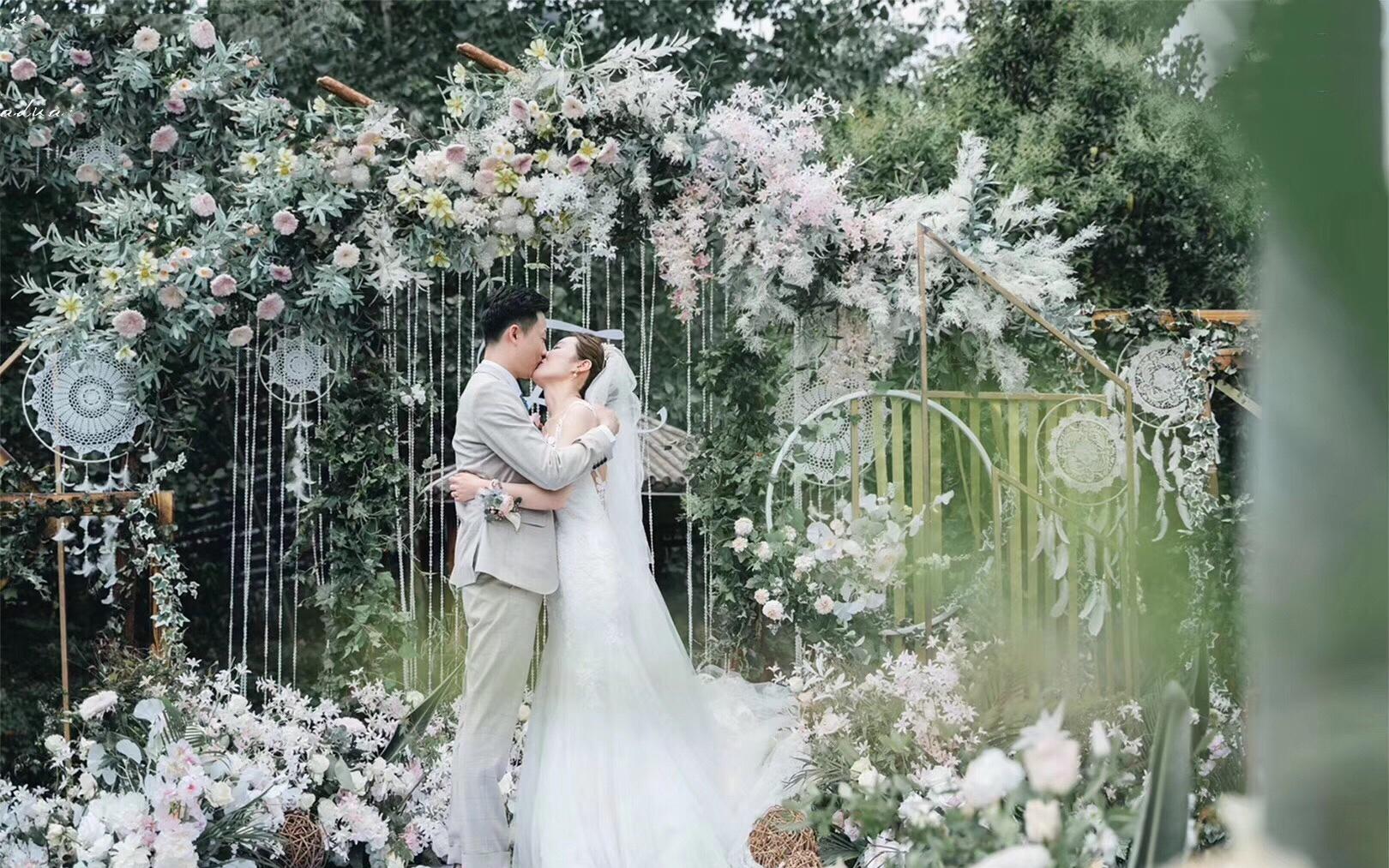 木槿婚纱礼服馆 法国蕾丝气质鱼尾