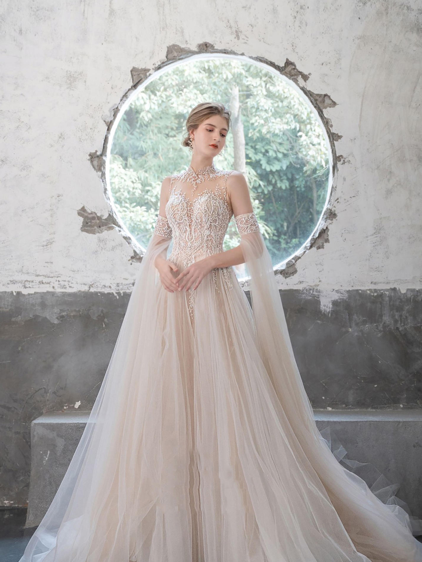 【轻奢享受】婚纱礼品牌去任选+妆典化妆新娘跟妆