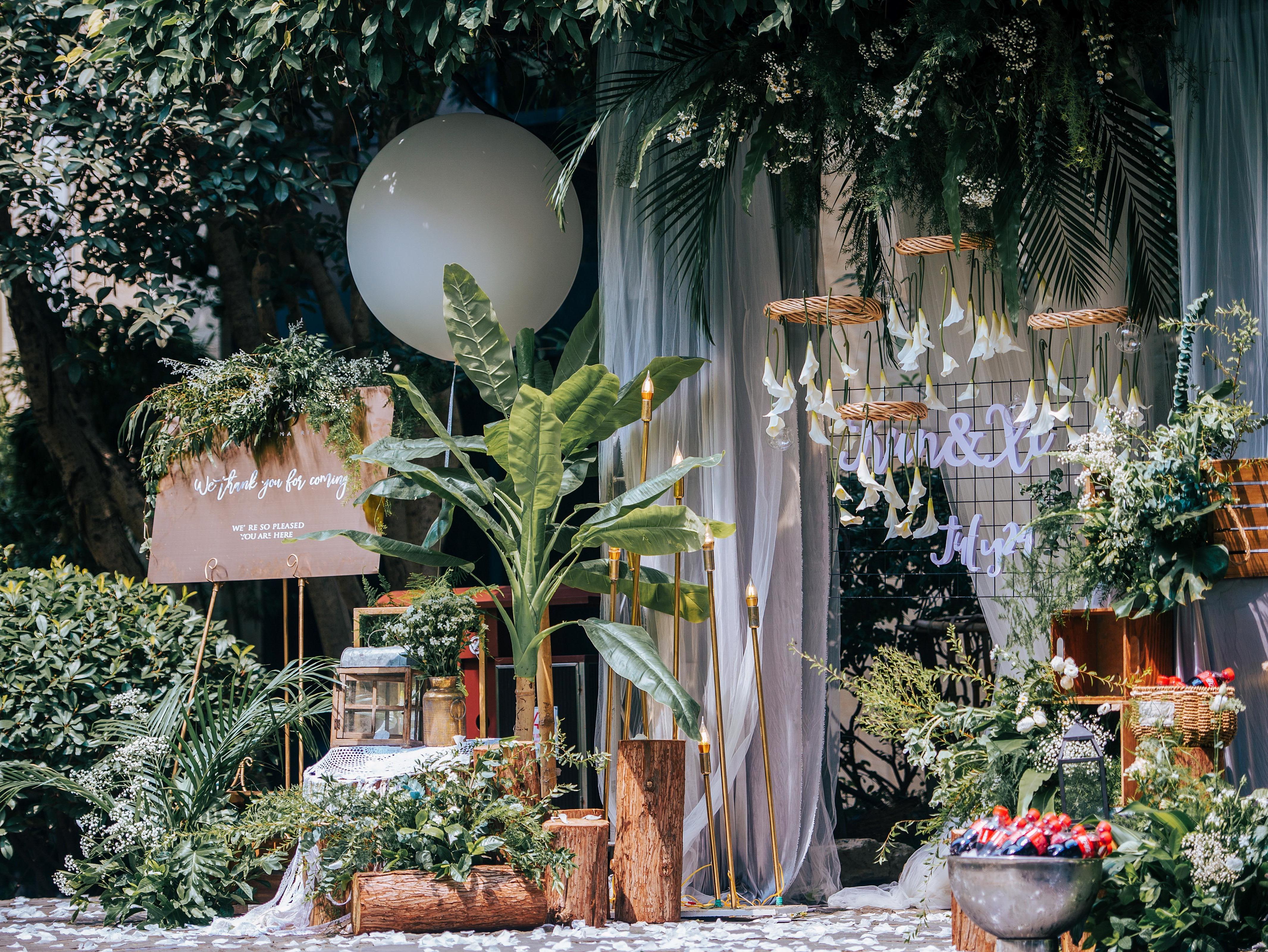 chic 又清新的小成本户外婚礼