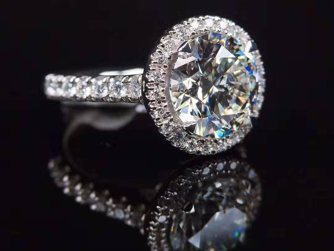 2.7克拉GIA异形钻祖母型钻石钻石交易中心直供