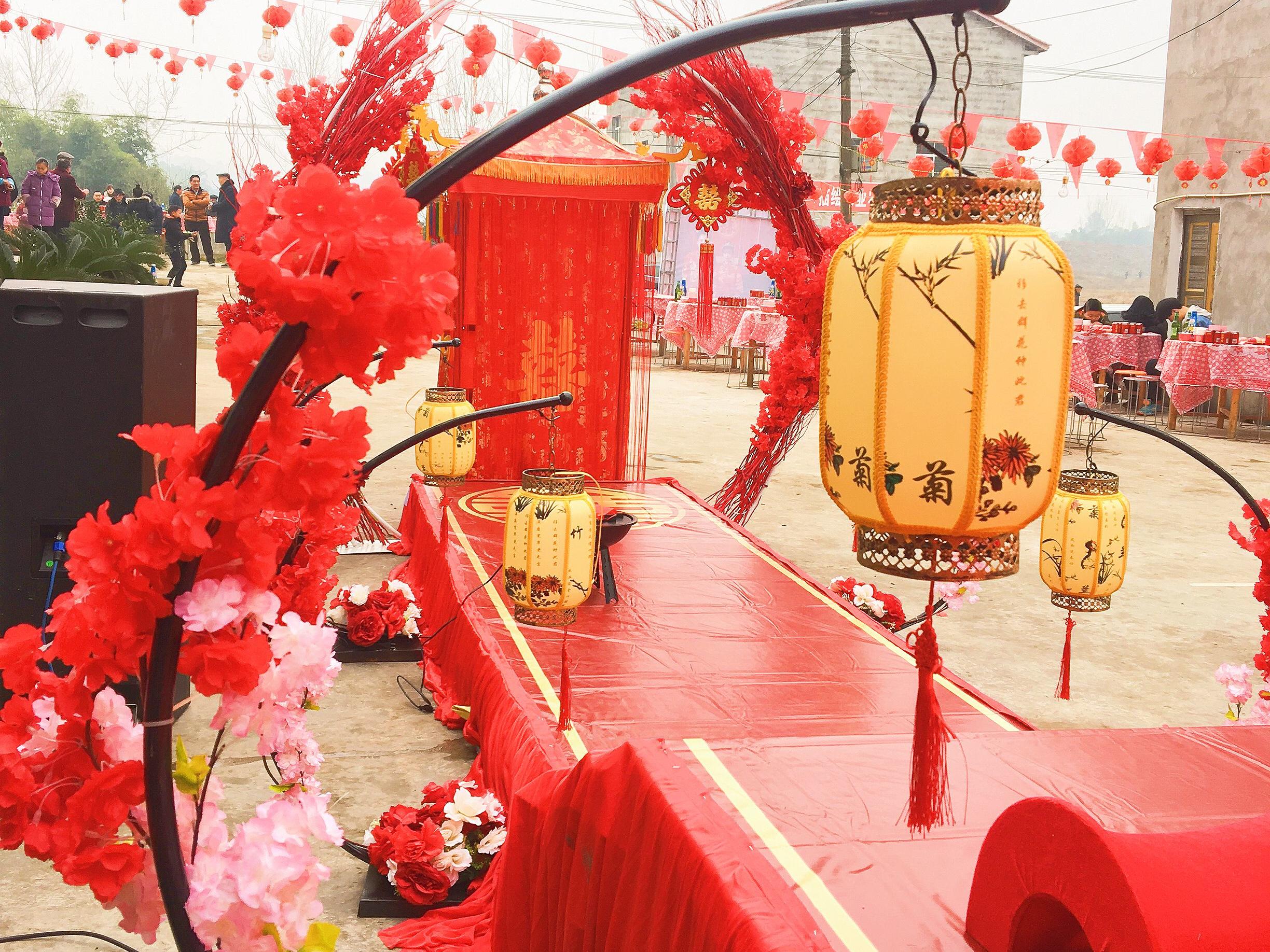 中国红，潮流喜庆中式婚礼