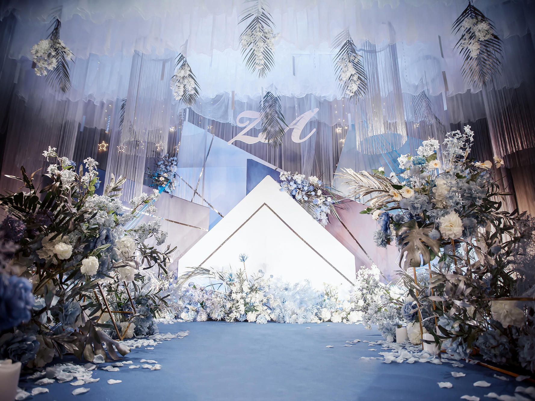 [女神婚礼] 定制婚礼赠送高级灯光音响+送甜品台