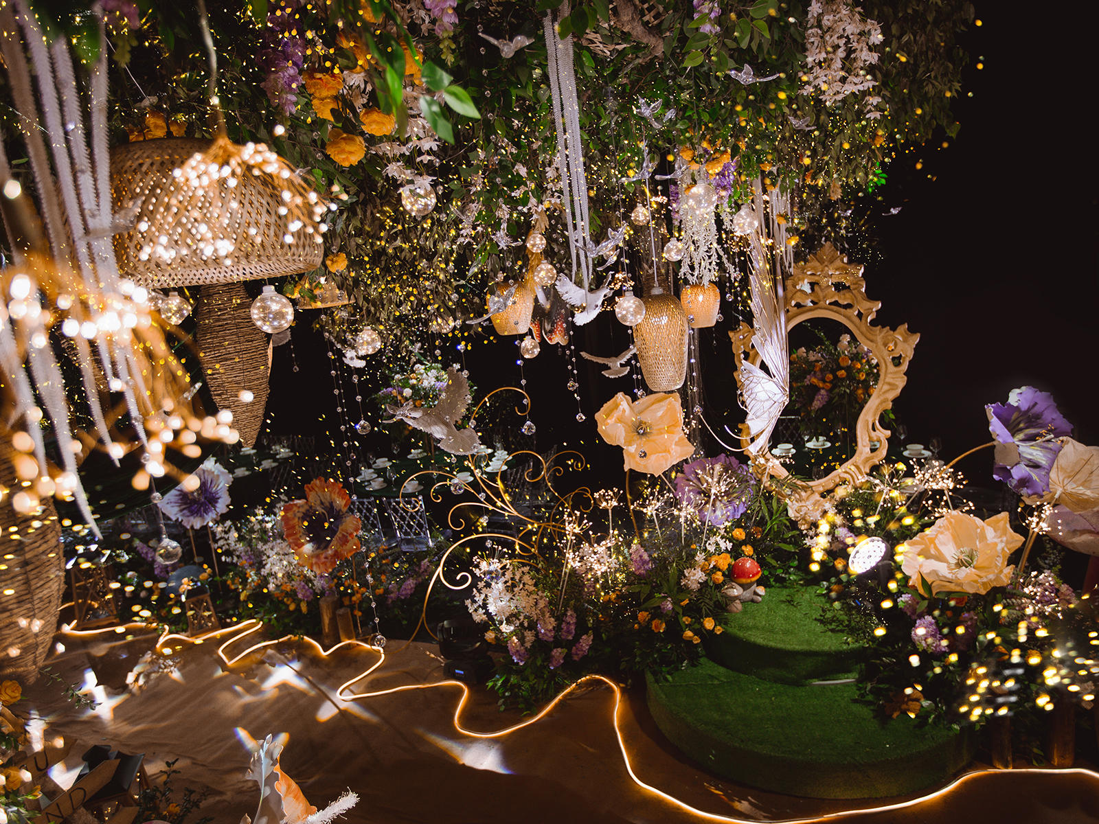 【蓝戒指婚庆】-- 森林主题+童话风+豪华吊顶