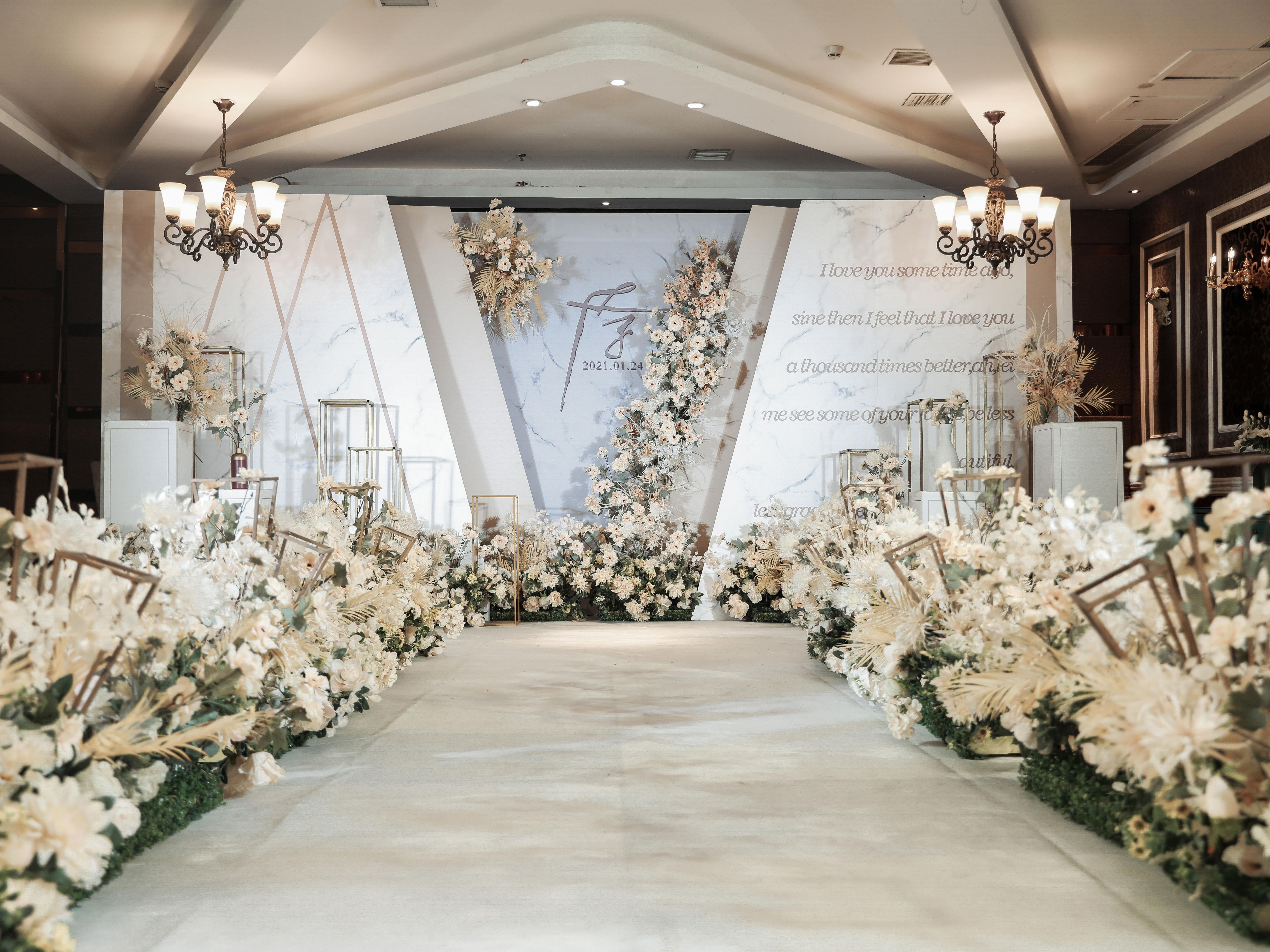 【艺空间婚礼】香槟白色温暖优雅系婚礼《守望相助》