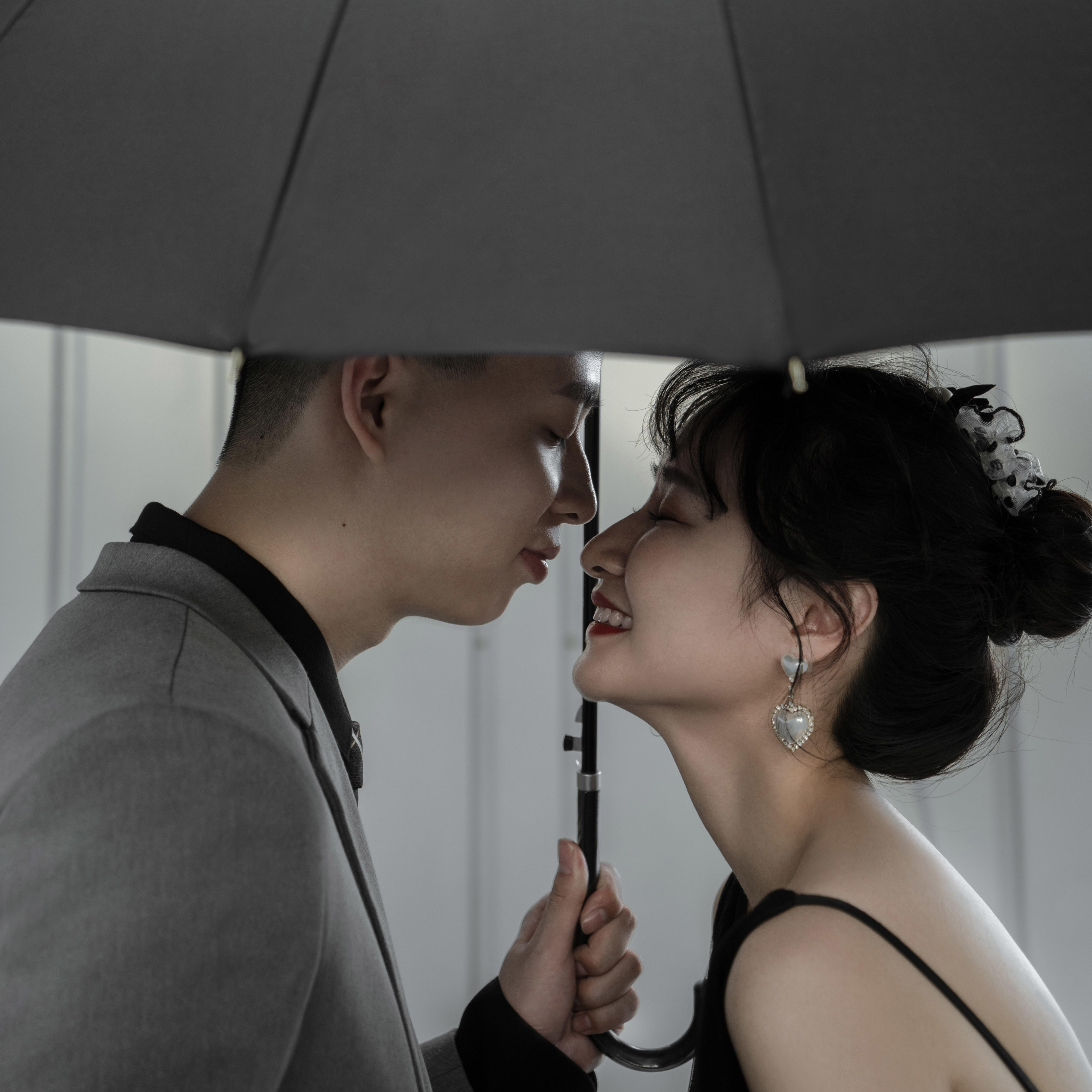 电影感婚纱照 | 整个画面的情绪都非常饱满 质感