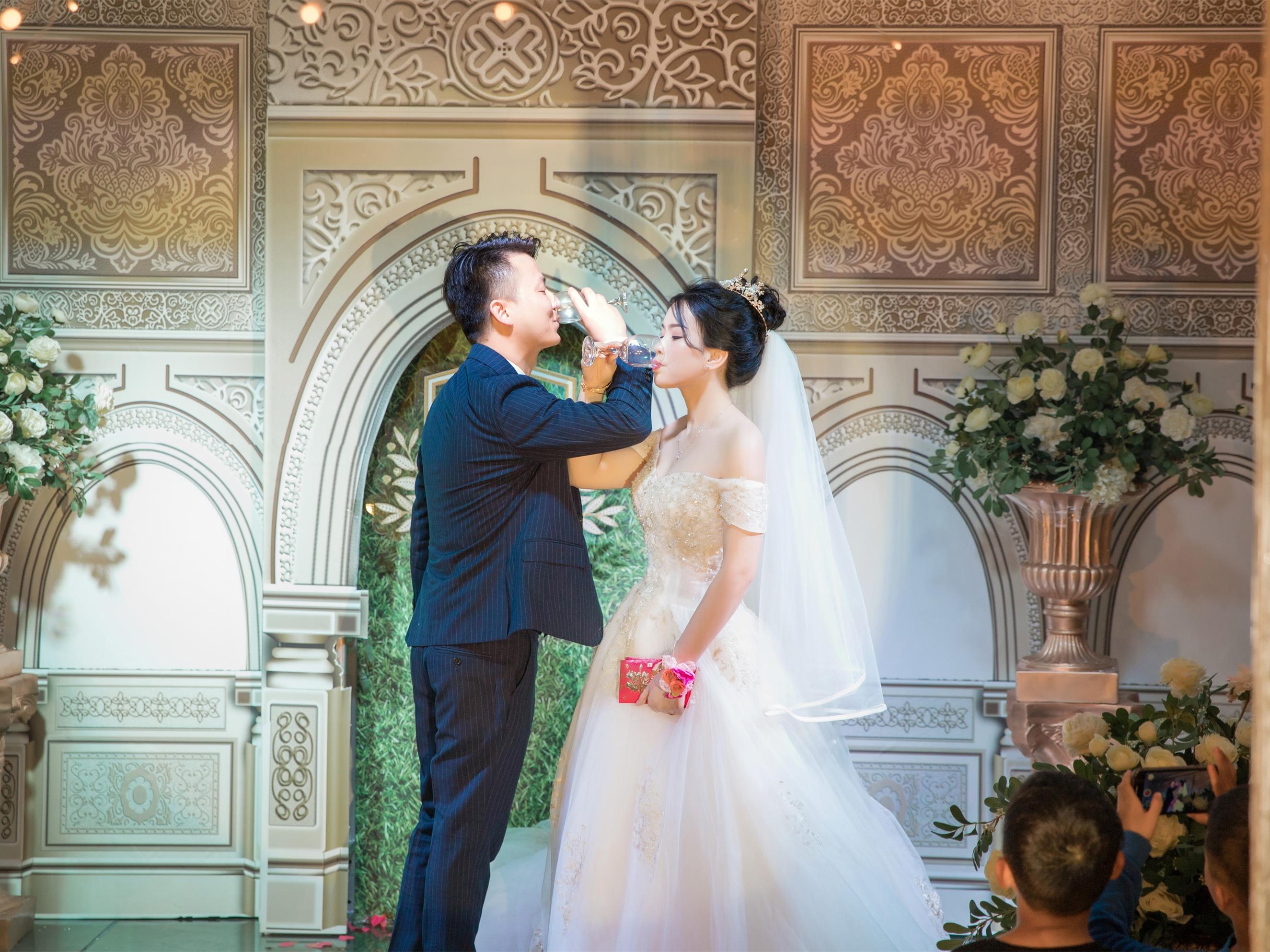 公主假日--浪漫的法式庄园设计兰泽宴会设计