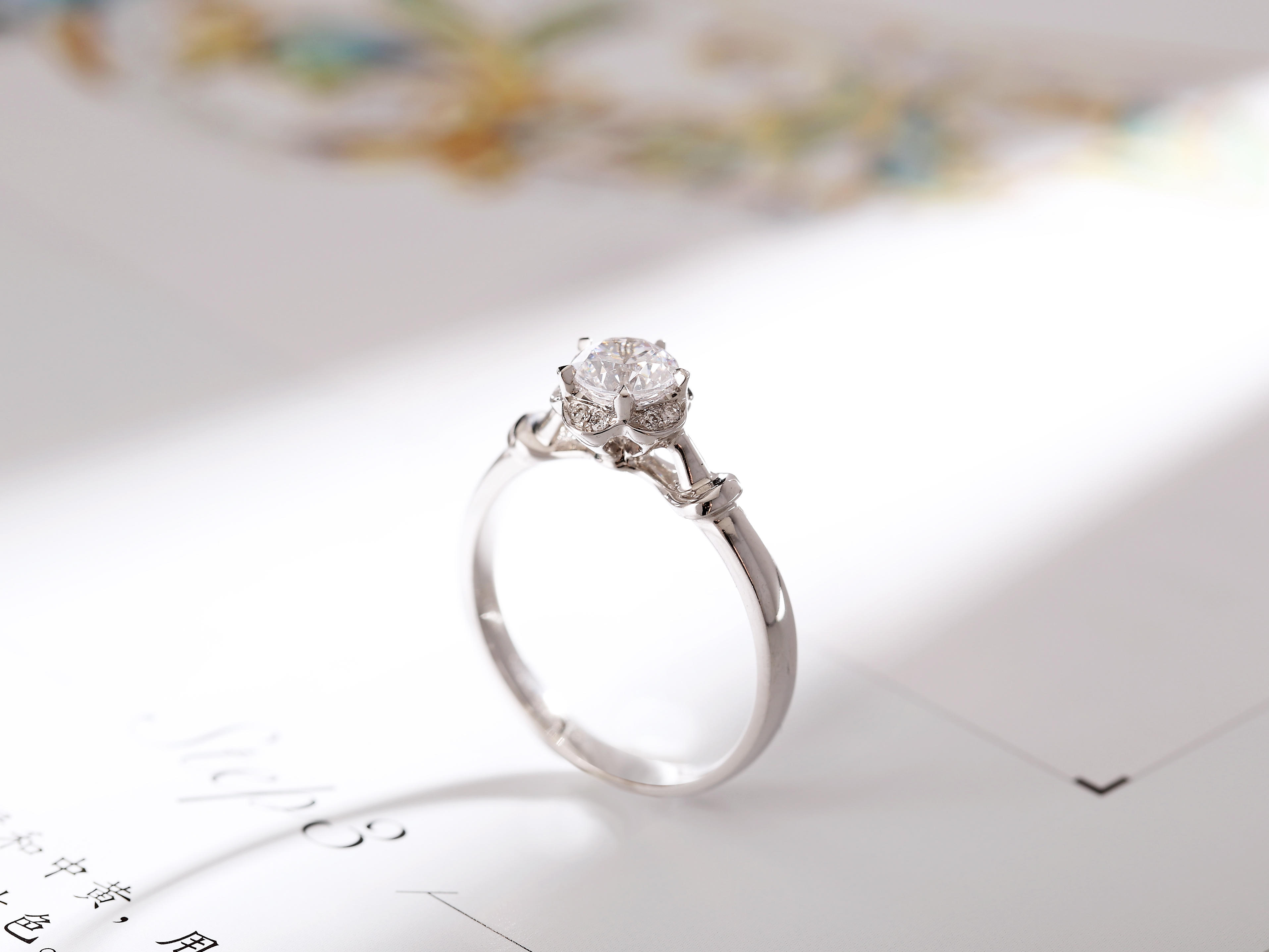 结婚钻戒18K白金彩金钻石戒指女正品订婚