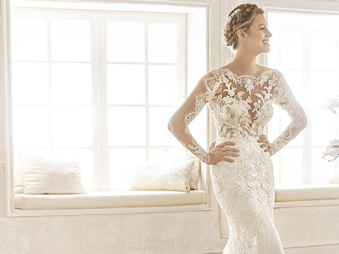 【店内热卖】品牌婚纱礼服+新娘跟妆套系