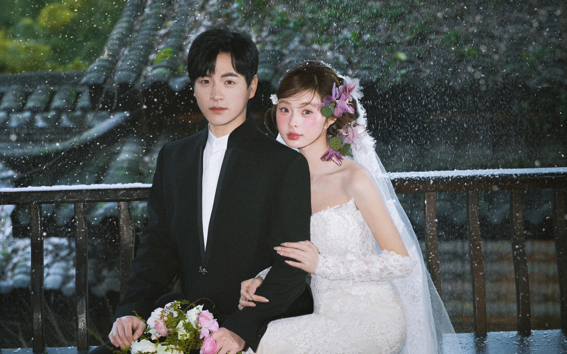 新中式＋韓式蕾絲婚紗的組合，絕