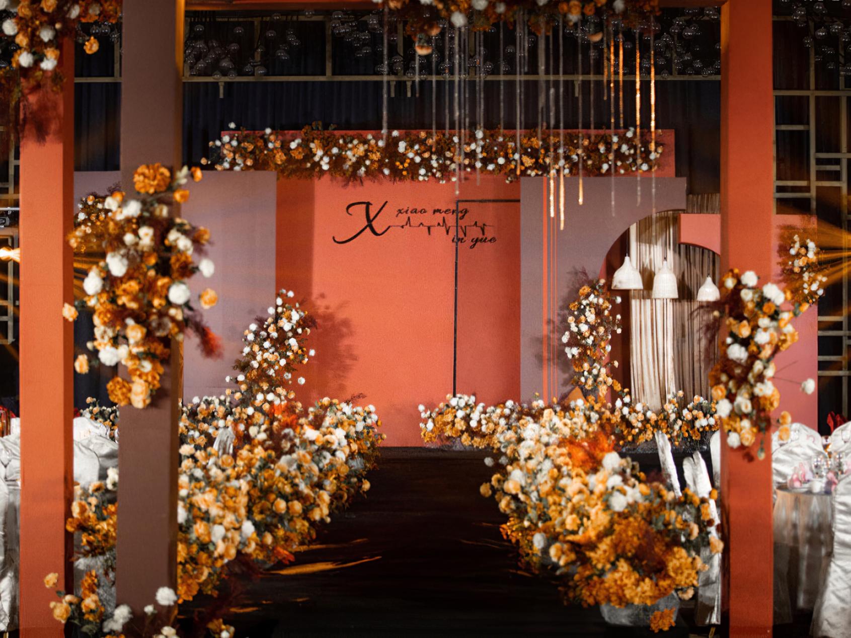 格林婚礼流行简约撞色风婚礼