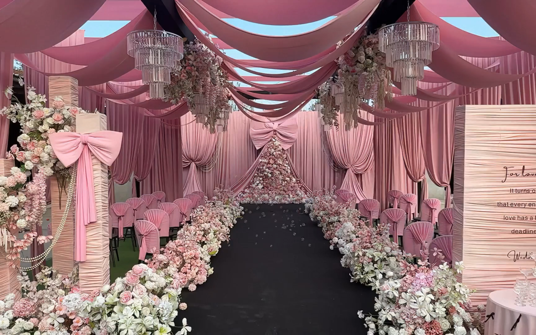 在安岳舉辦了一場不一樣的粉色系婚禮??