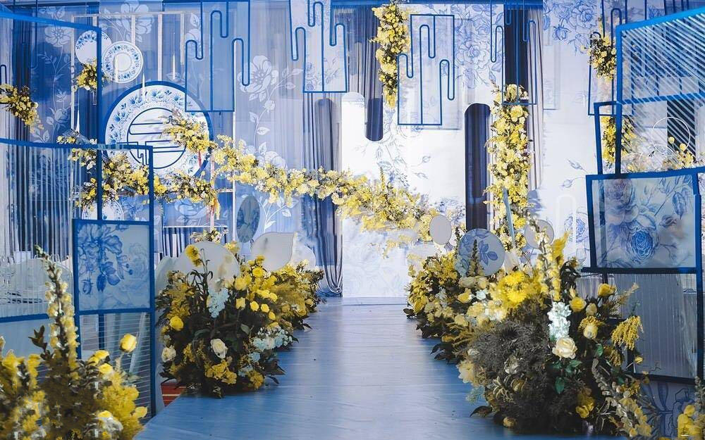 青花瓷配炎夏一切都刚刚好——《瓷》