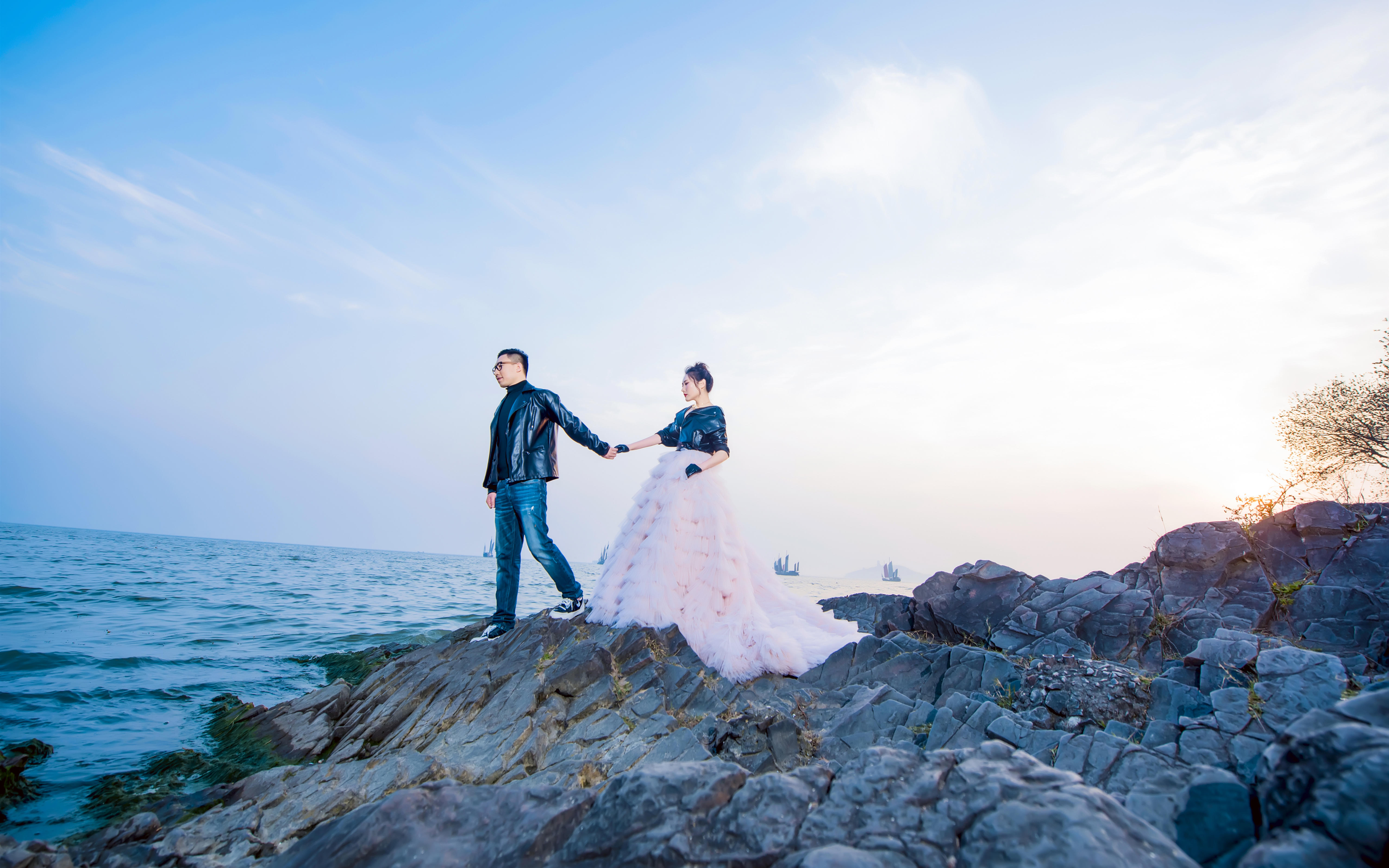 【巴黎婚纱客片欣赏】甜蜜花海，曹先生&王女士