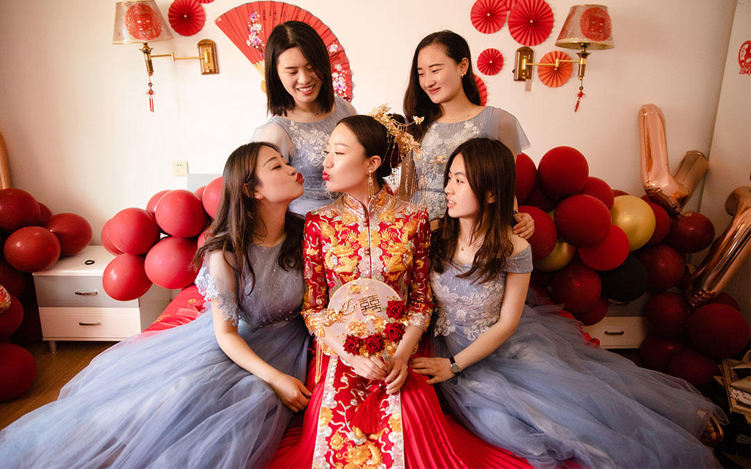 你像夏至的分界线，是我一生里最长的白天。 ​