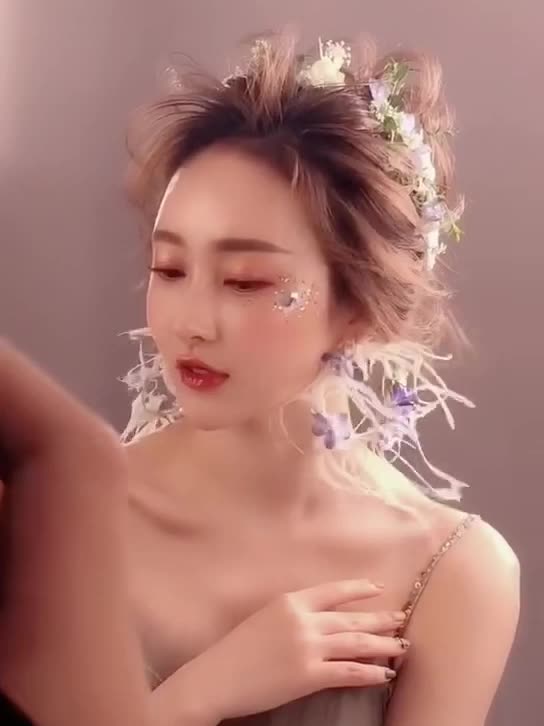 【木小白】资深档化妆师全天跟妆 送妈妈妆伴娘妆