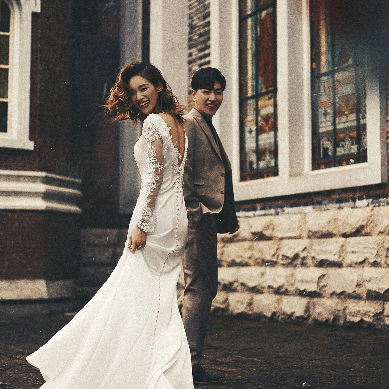 复古建筑的拍摄 也会为婚纱照增色不少